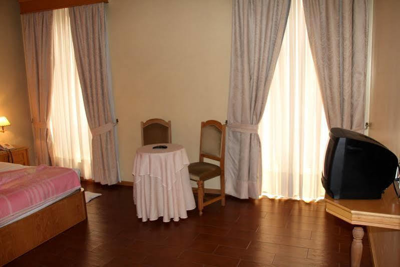 Portucalense Bed & Breakfast Porto Exterior photo